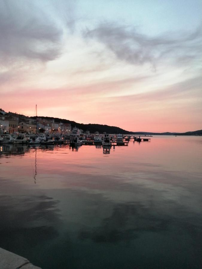 Apartment Rojal Mali Lošinj Eksteriør bilde